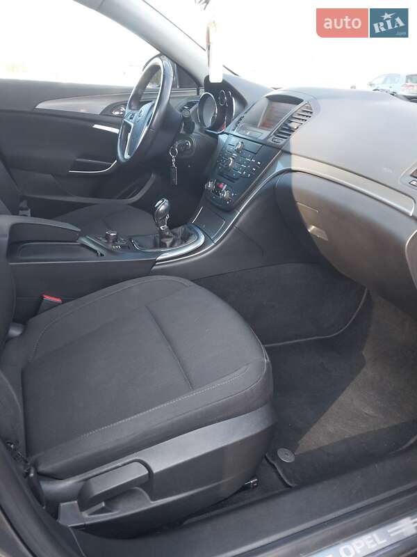 Лифтбек Opel Insignia 2009 в Владимире фото 31 Лифтбек Opel Insignia 2009 в Владимире