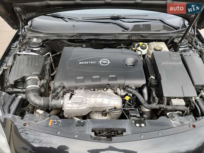 Лифтбек Opel Insignia 2014 в Бершади