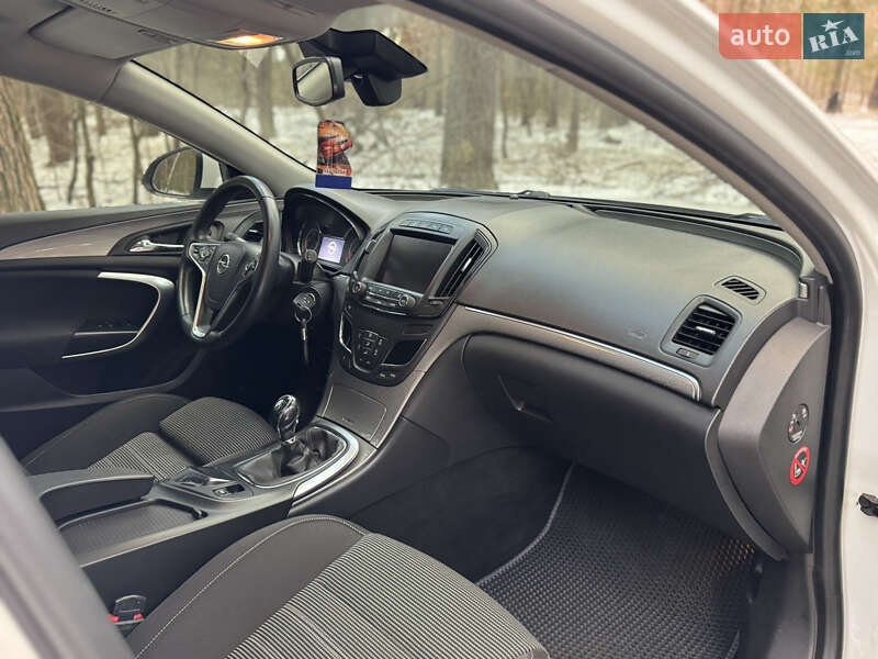 Универсал Opel Insignia 2013 в Киеве фото 11 Универсал Opel Insignia 2013 в Киеве