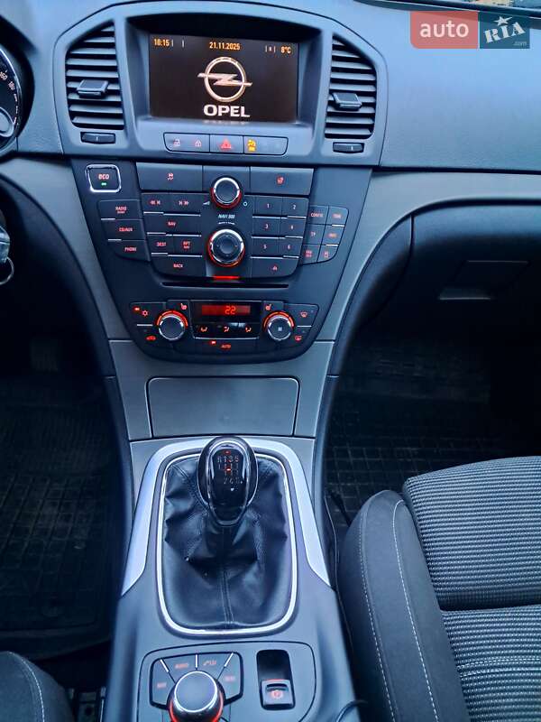 Седан Opel Insignia 2013 в Калуше