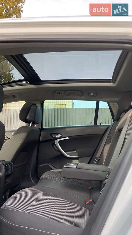 Универсал Opel Insignia 2012 в Киеве