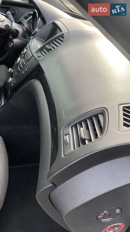 Универсал Opel Insignia 2012 в Киеве