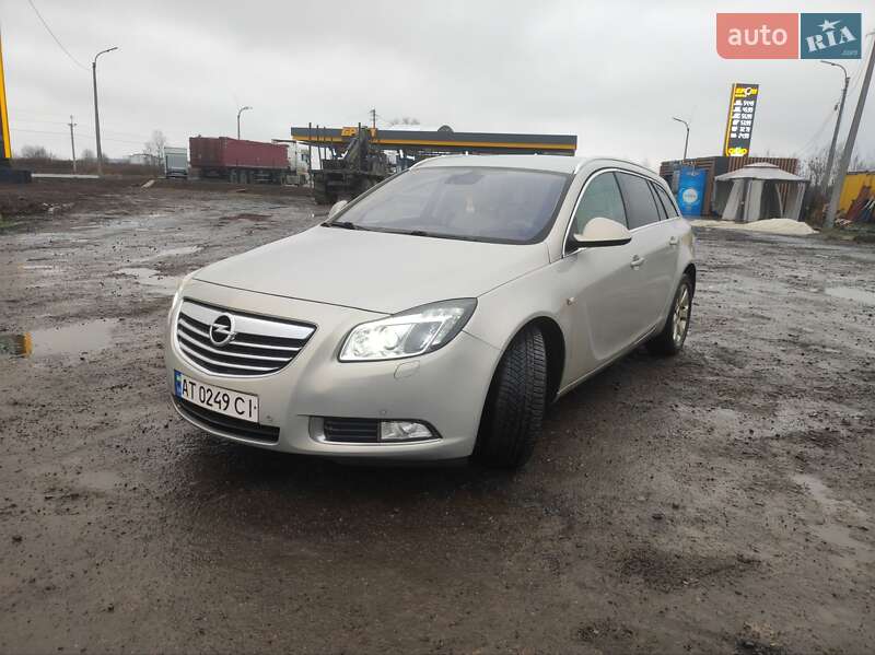 Универсал Opel Insignia 2012 в Ивано-Франковске