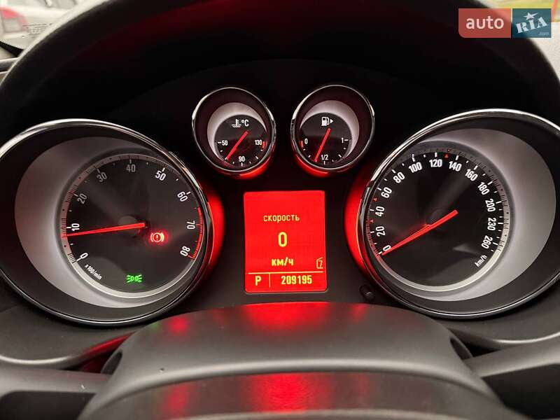 Седан Opel Insignia 2011 в Хмельницькому