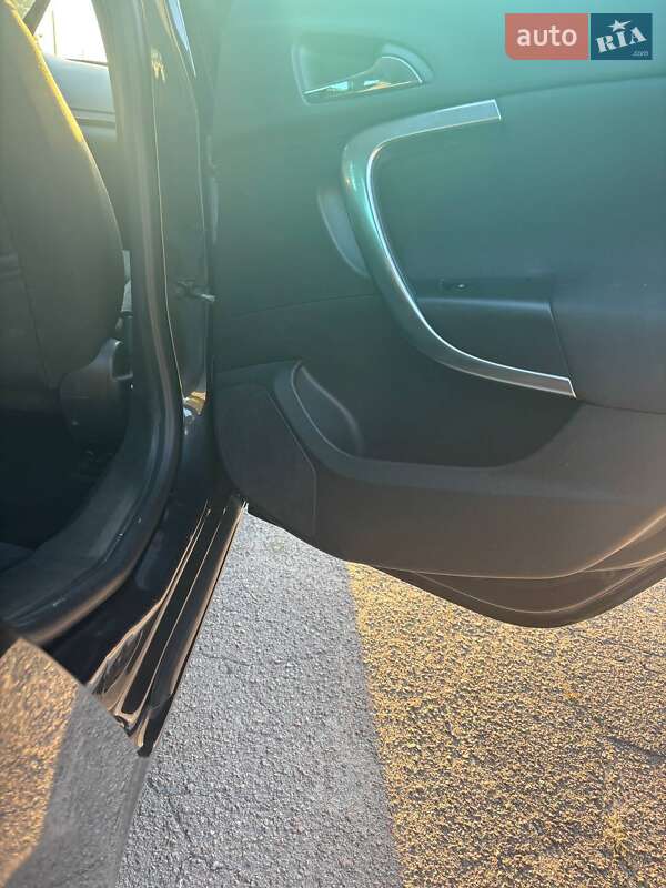 Универсал Opel Insignia 2011 в Житомире