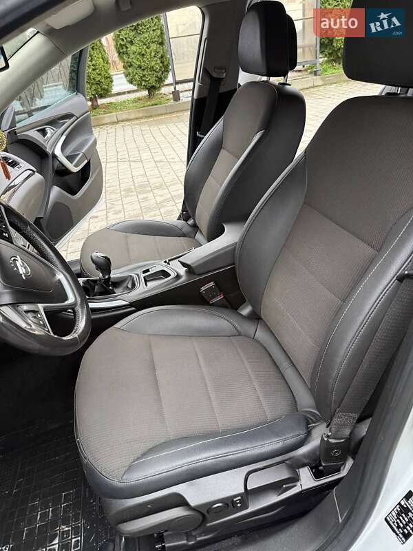 Седан Opel Insignia 2009 в Ивано-Франковске