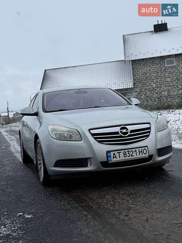 Седан Opel Insignia 2009 в Ивано-Франковске