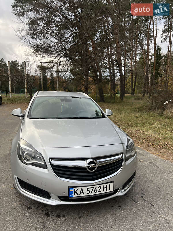Універсал Opel Insignia 2016 в Бучі