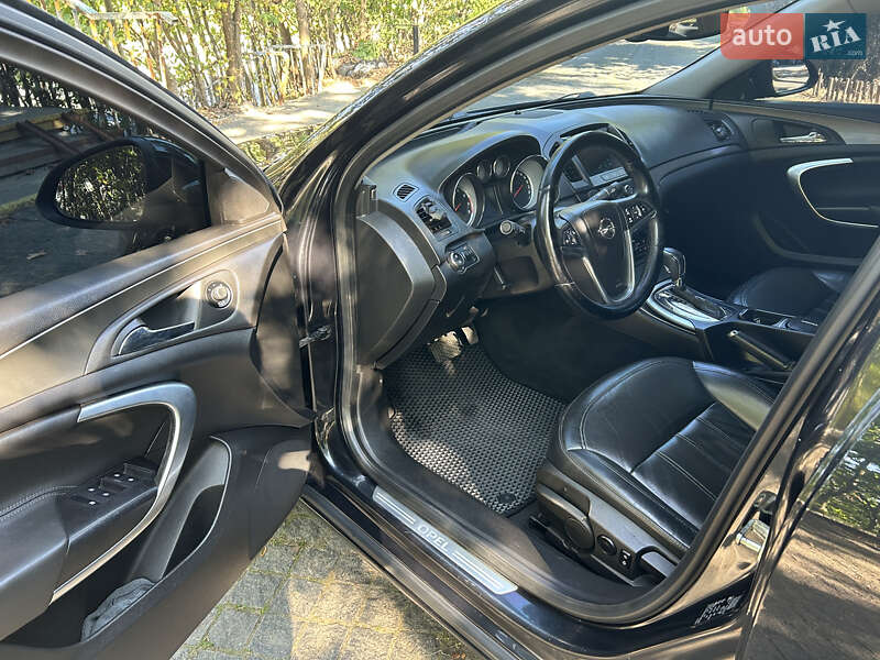 Седан Opel Insignia 2009 в Киеве