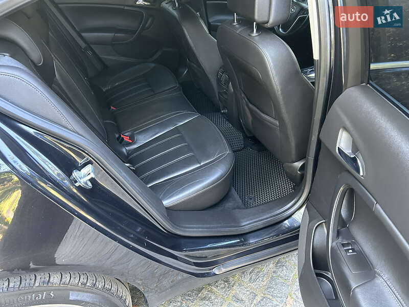 Седан Opel Insignia 2009 в Киеве