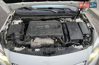 Универсал Opel Insignia 2014 в Киеве