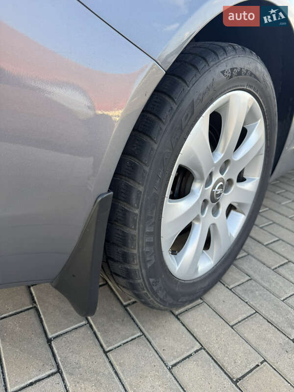 Универсал Opel Insignia 2015 в Измаиле