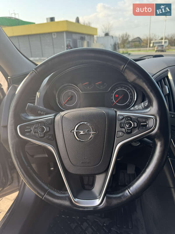 Универсал Opel Insignia 2015 в Измаиле