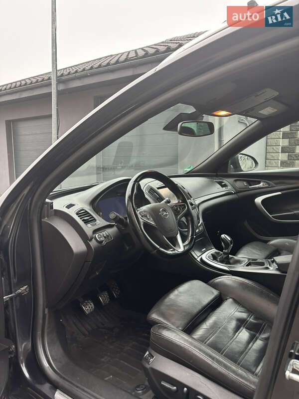 Универсал Opel Insignia 2015 в Ровно