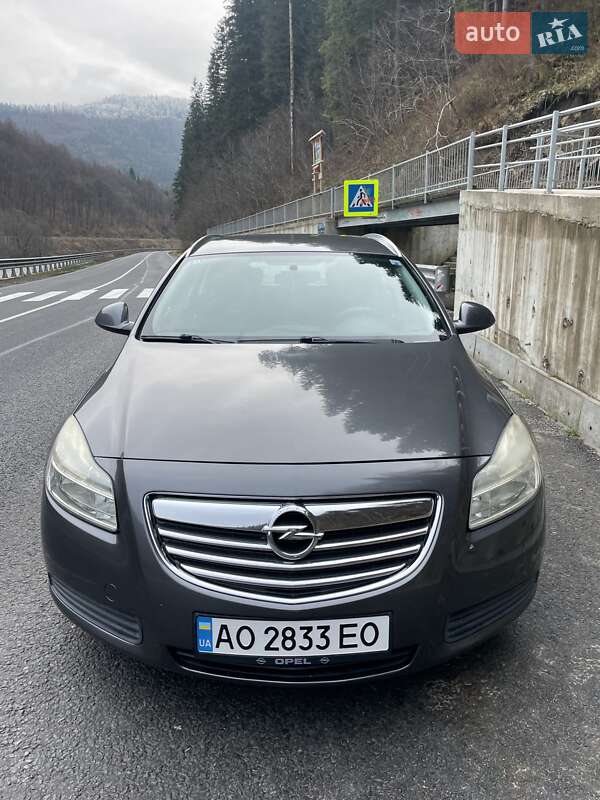 Универсал Opel Insignia 2009 в Ивано-Франковске