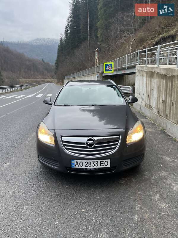 Универсал Opel Insignia 2009 в Ивано-Франковске