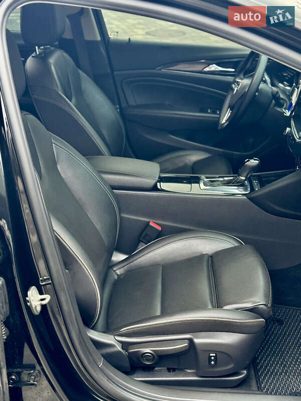 Универсал Opel Insignia 2018 в Ужгороде