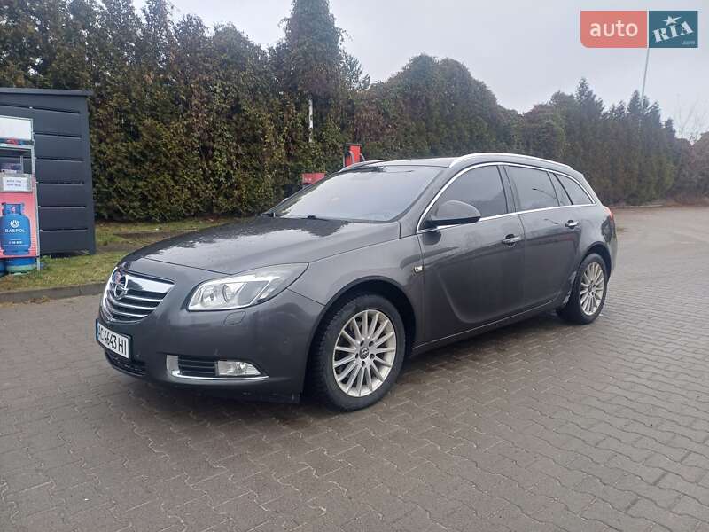 Opel Insignia 2011