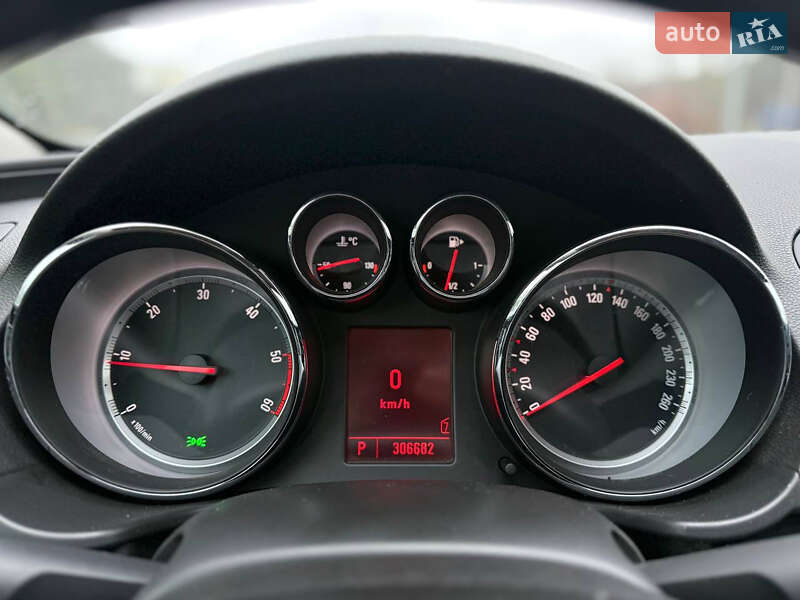 Універсал Opel Insignia 2009 в Києві