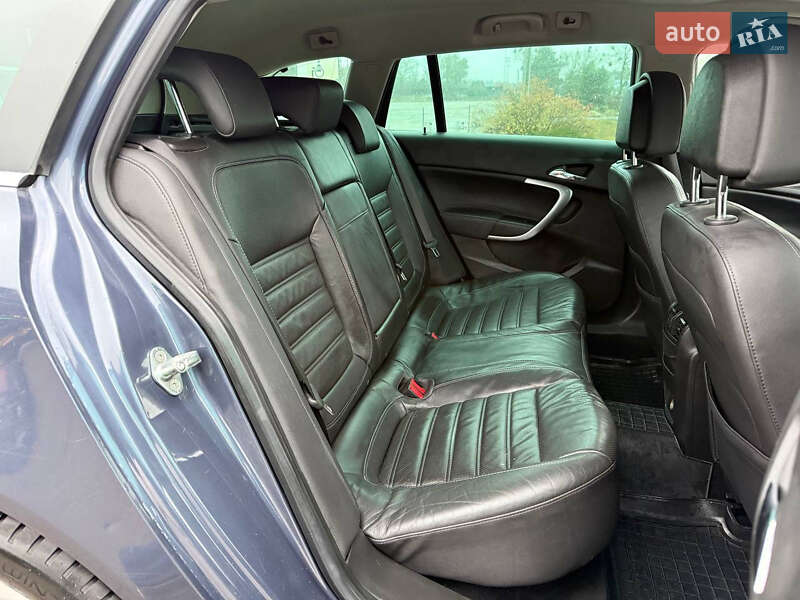 Універсал Opel Insignia 2009 в Києві