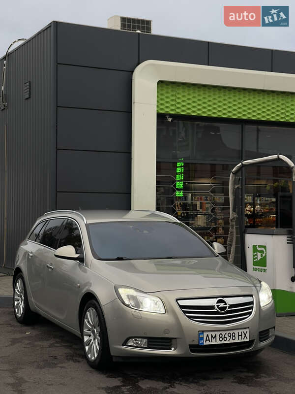 Opel Insignia 2011