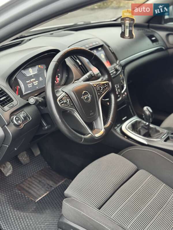 Лифтбек Opel Insignia 2014 в Львове