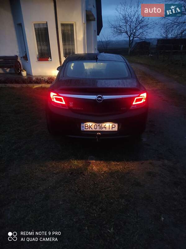 Седан Opel Insignia 2008 в Здолбуніві