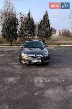 Седан Opel Insignia 2010 в Львове