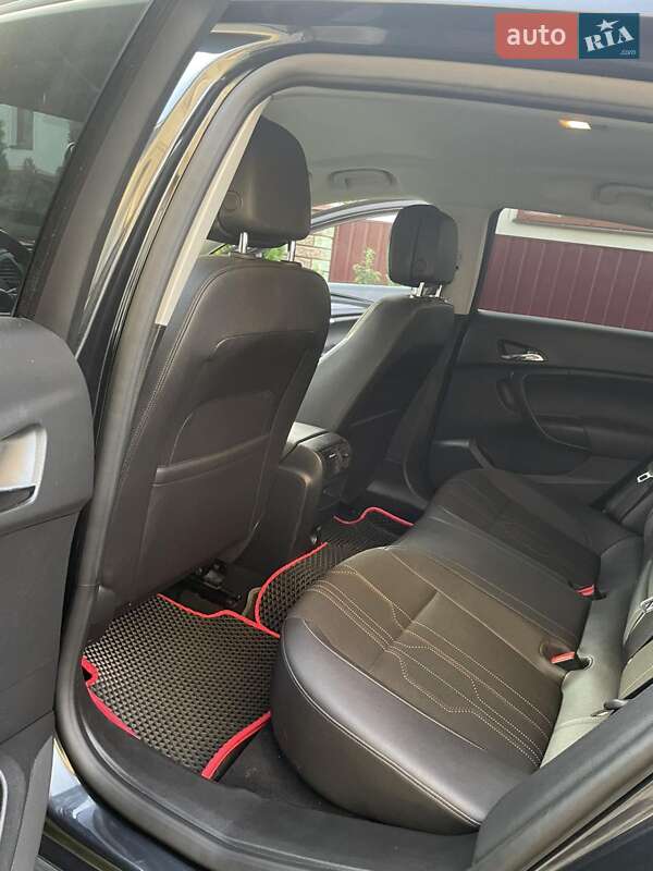 Универсал Opel Insignia 2012 в Долине фото 11 Универсал Opel Insignia 2012 в Долине