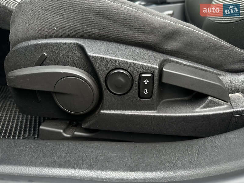 Седан Opel Insignia 2014 в Івано-Франківську