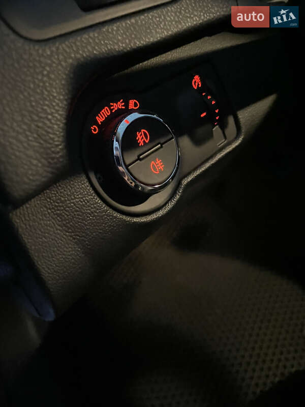 Універсал Opel Insignia 2012 в Горохові