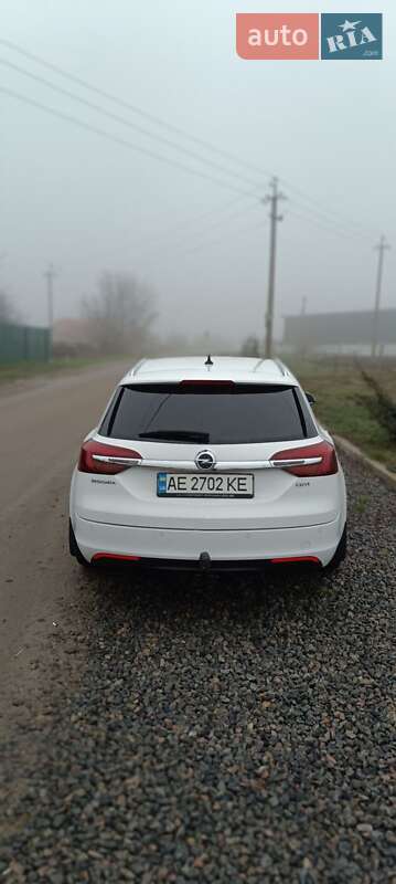 Універсал Opel Insignia 2016 в Дніпрі