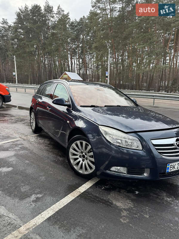 Универсал Opel Insignia 2009 в Дубно
