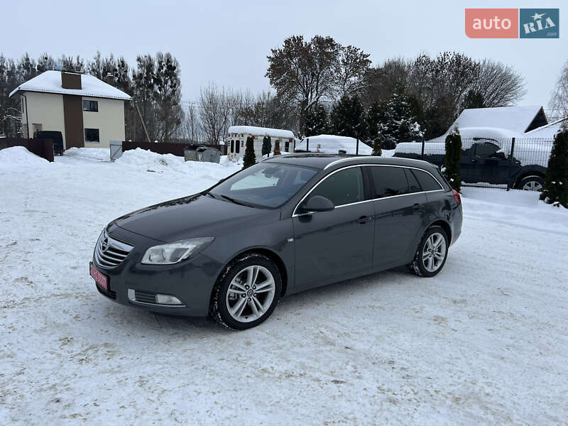 Универсал Opel Insignia 2011 в Бродах