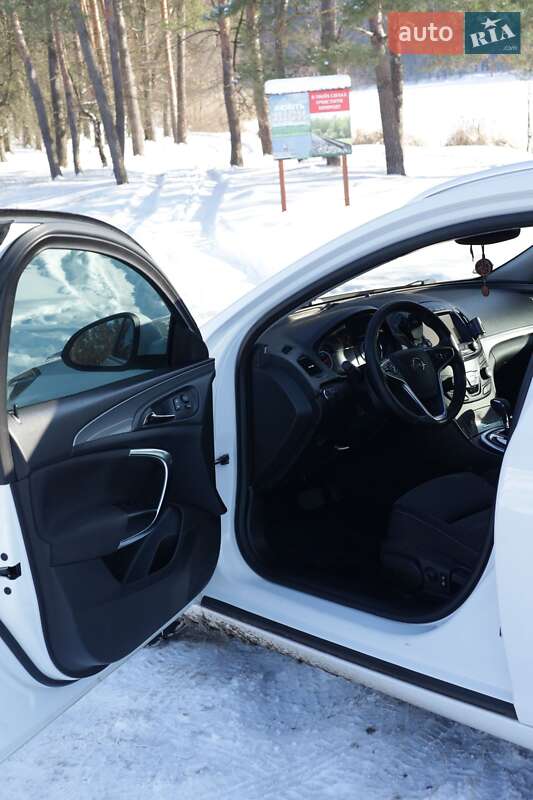 Универсал Opel Insignia 2015 в Коростышеве