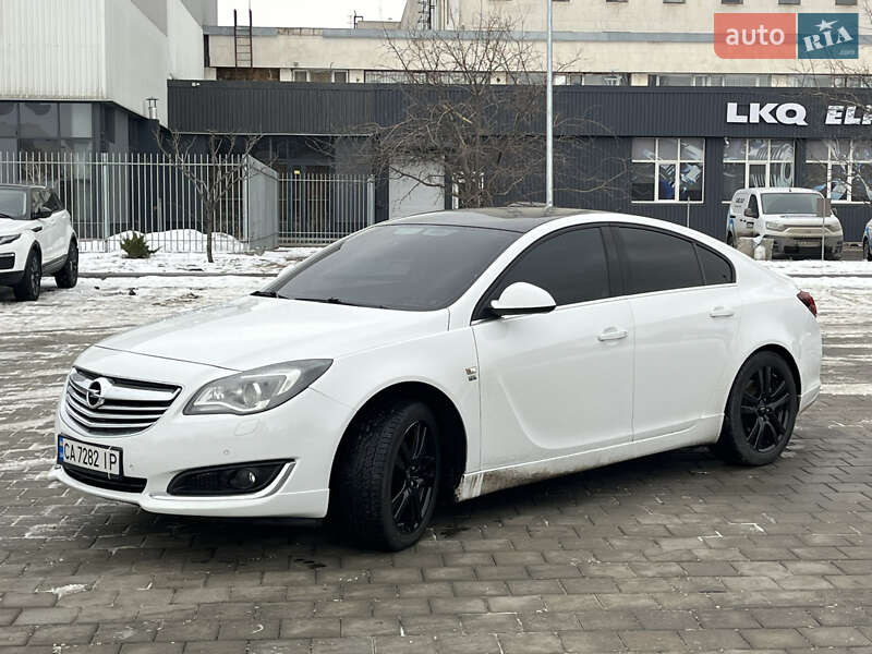 Лифтбек Opel Insignia 2015 в Черкассах