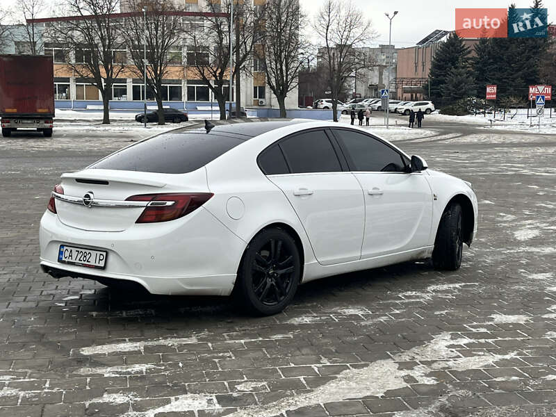 Лифтбек Opel Insignia 2015 в Черкассах