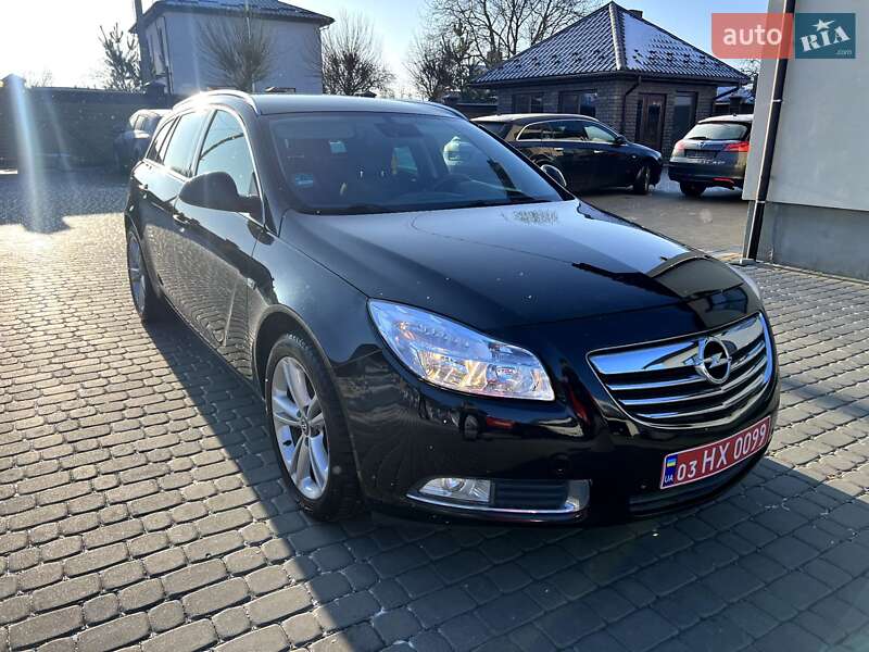Универсал Opel Insignia 2010 в Луцке