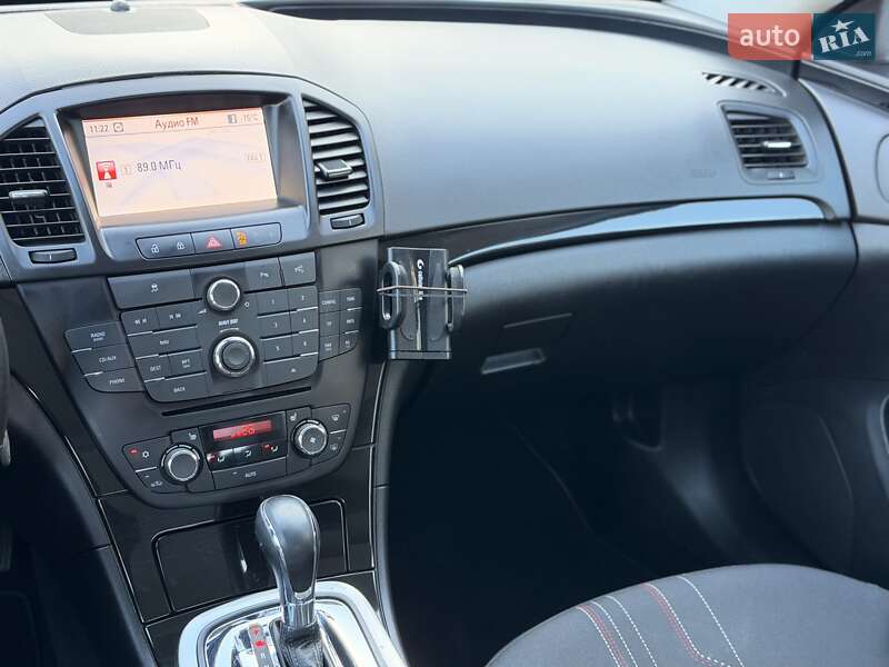 Седан Opel Insignia 2012 в Тернополе