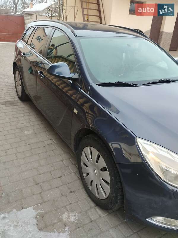 Универсал Opel Insignia 2011 в Львове