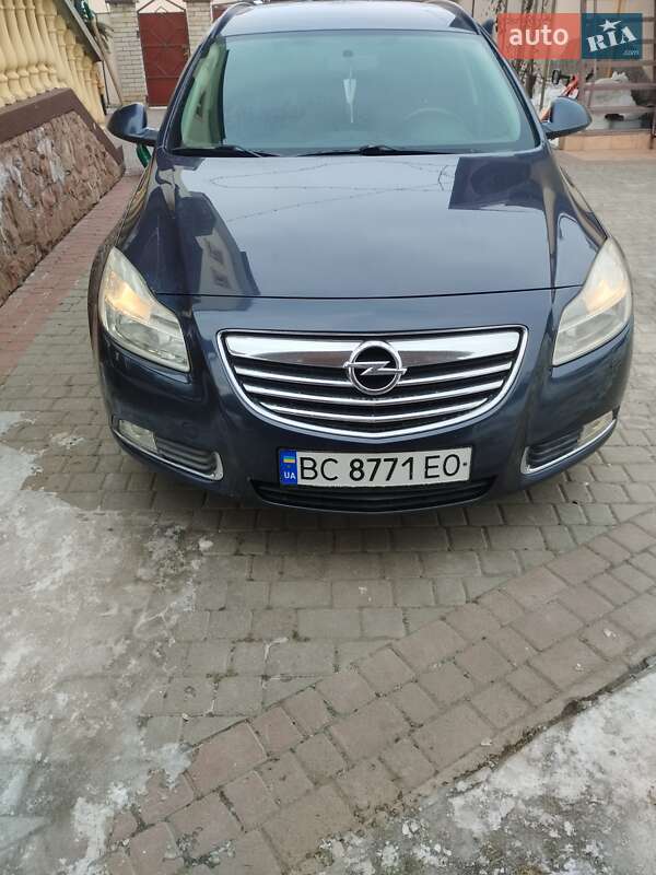 Универсал Opel Insignia 2011 в Львове
