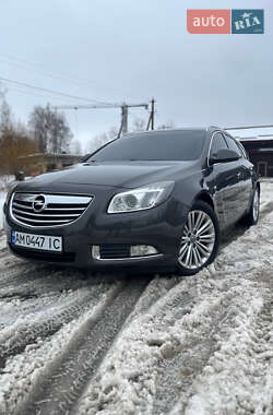 Універсал Opel Insignia 2012 в Звягелі