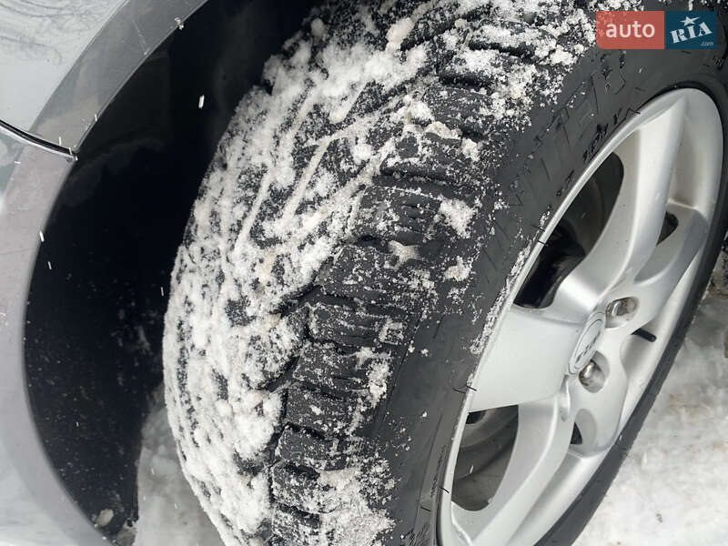 Универсал Opel Insignia 2009 в Новой Ушице