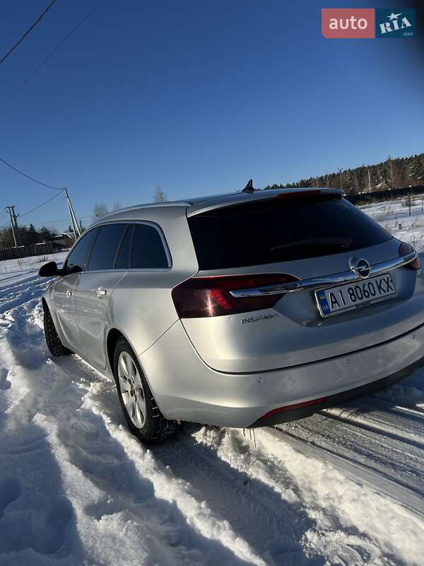 Универсал Opel Insignia 2014 в Киеве