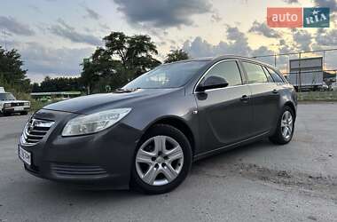 Універсал Opel Insignia 2010 в Полтаві