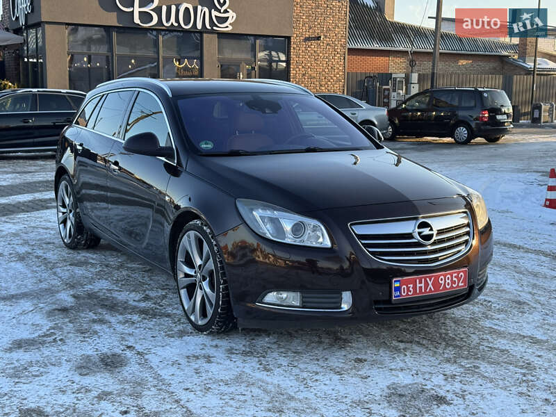 Opel Insignia 2011