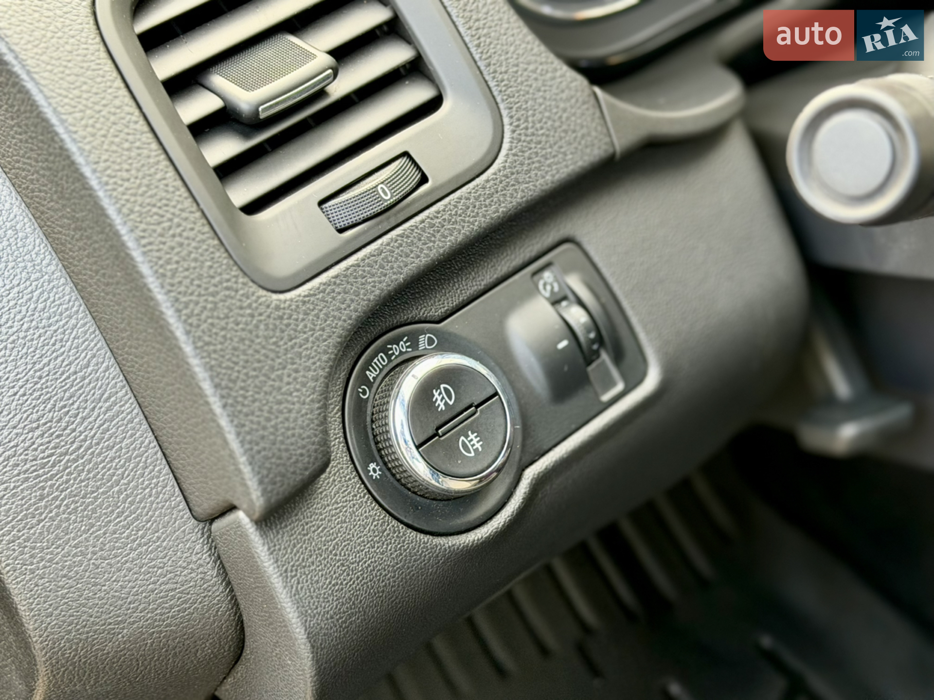 2013 Opel Insignia - мініатюра 23