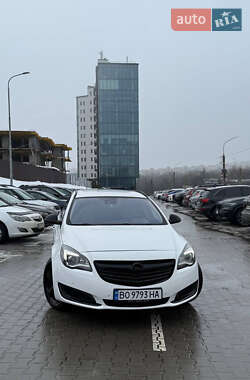 Універсал Opel Insignia 2014 в Тернополі