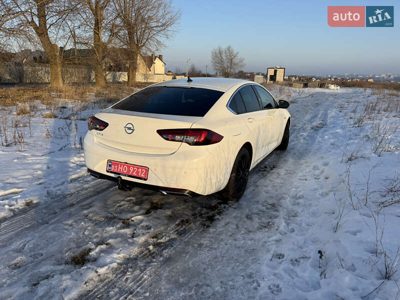 Лифтбек Opel Insignia 2021 в Хмельницком