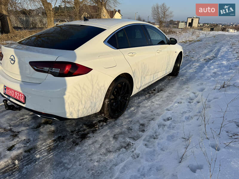 Лифтбек Opel Insignia 2021 в Хмельницком
